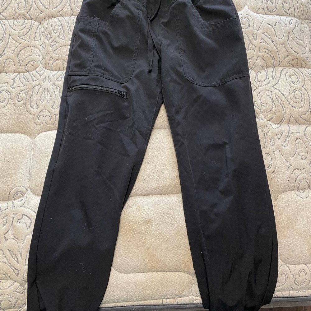 Black scrubs